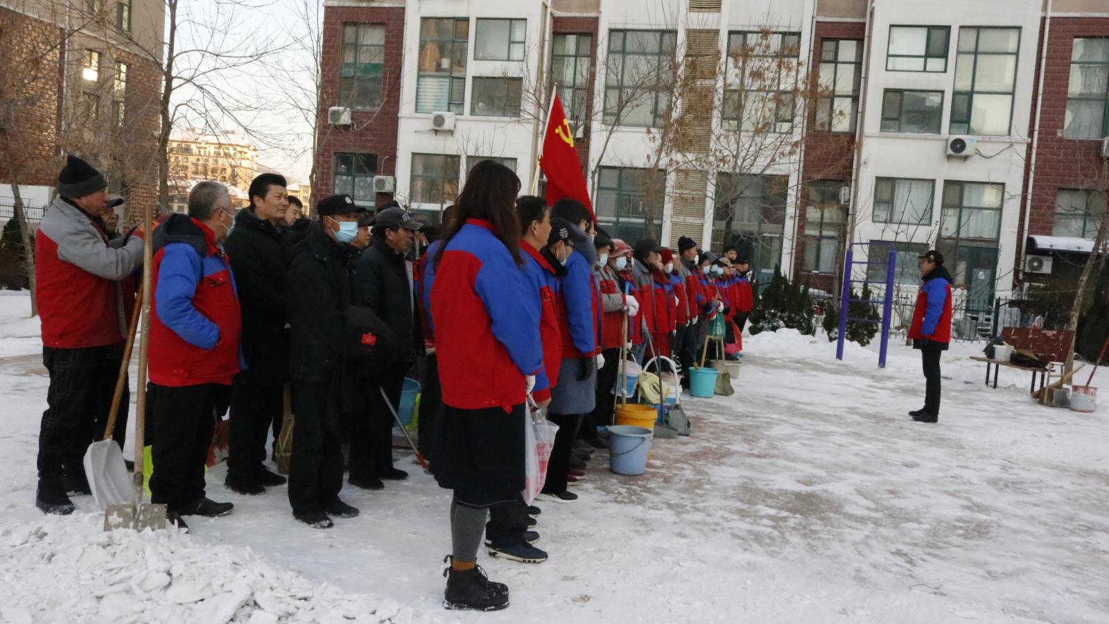 1.2021年1月1日7：58，公司副总经理赵勇投资主持接管启动仪式.JPG