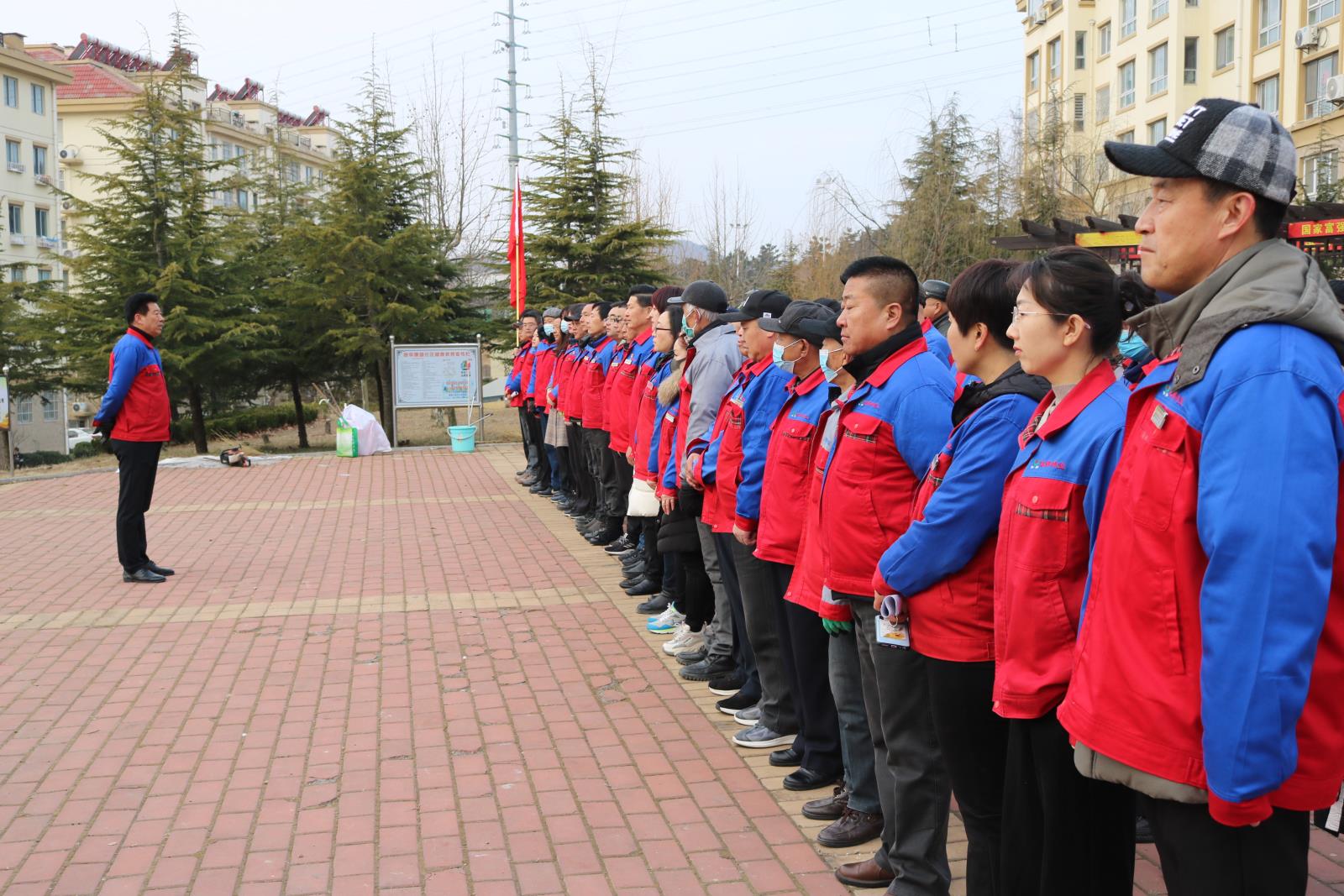 4.接管启动仪式上，公司党总支孙书记作重要讲话。.JPG